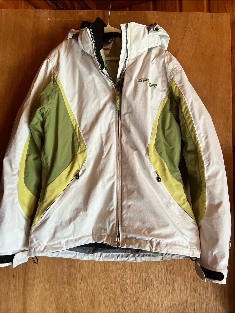 Spyder Green ski Jacket with fleece liner